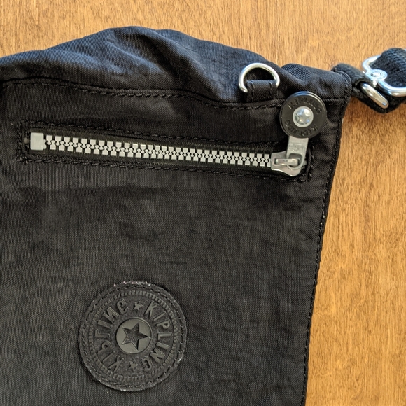 Kipling black shoulder bag EUC - Picture 10 of 12